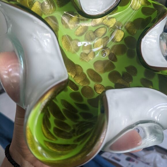 Murano Glass Bowl Speckled Green and Gold - Picture 4 of 8